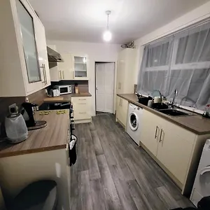 Park Road - Sleep Rest Homestay Kingston upon Hull